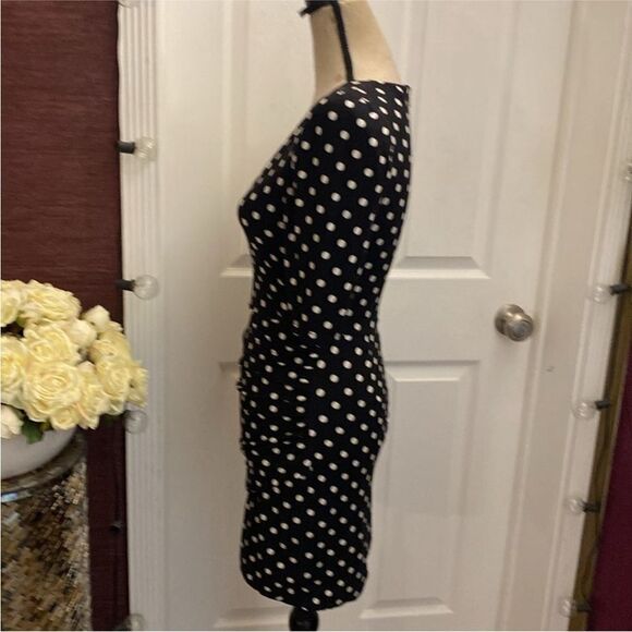 Alice+ Olivia Elegant Black Polka Dot Dress, US0 - Picture 7 of 10